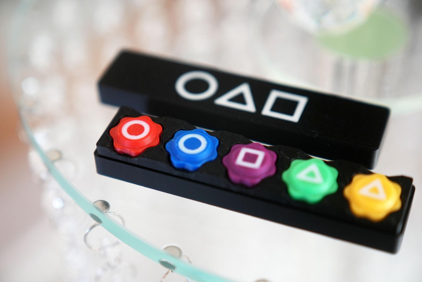 Premium Korean Gonggi Jacks Game Set - 5 Traditional Korean Gonggi Stones with Carrying Case | Bundle | Dice | 공기 | Weighted Bearings