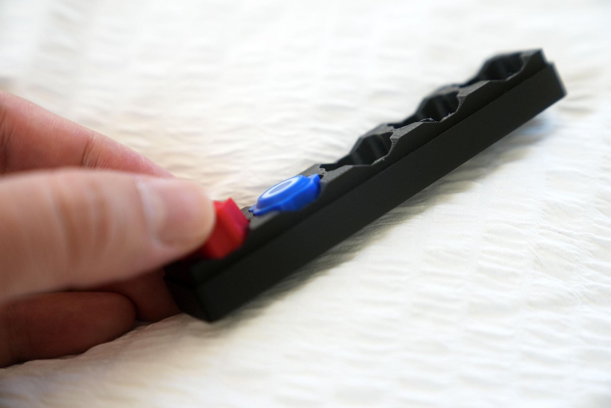 Premium Korean Gonggi Jacks Game Set - 5 Traditional Korean Gonggi Stones with Carrying Case | Bundle | Dice | 공기 | Weighted Bearings