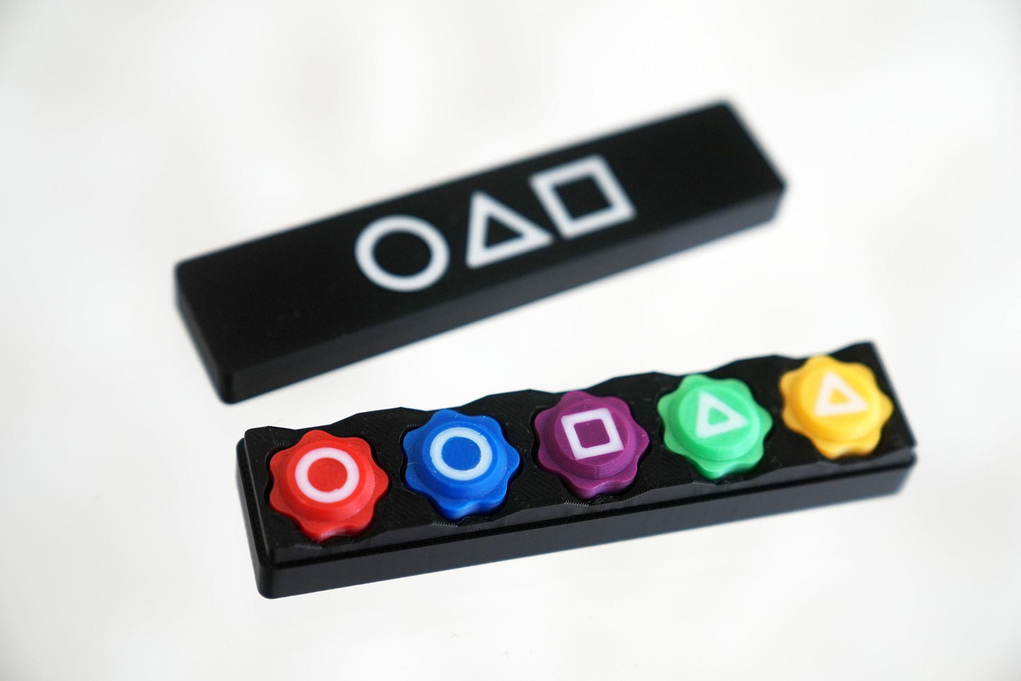 Premium Korean Gonggi Jacks Game Set - 5 Traditional Korean Gonggi Stones with Carrying Case | Bundle | Dice | 공기 | Weighted Bearings